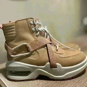 Nike Air Max Goadome  Size 6.5 Sneaker Boot Shoes Vachetta Athletic Street Wear